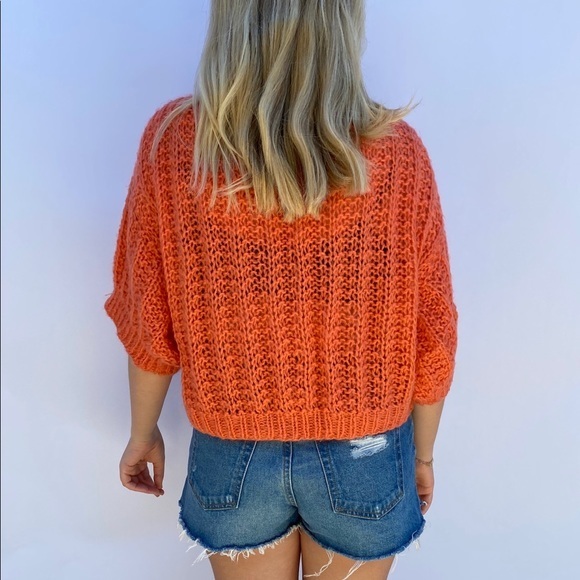 Vintage 70s Hand-knit‎ Coral Sweater - Picture 3 of 3